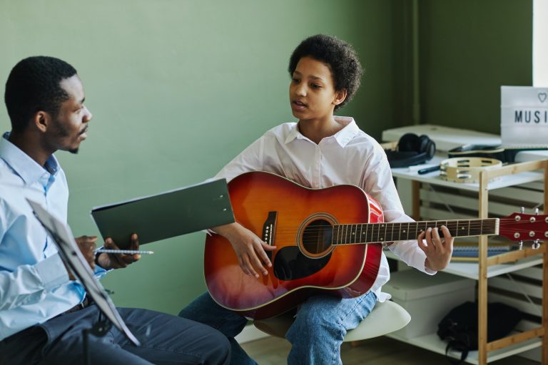 Écoles de musique proposant des cours de guitare à Lyon